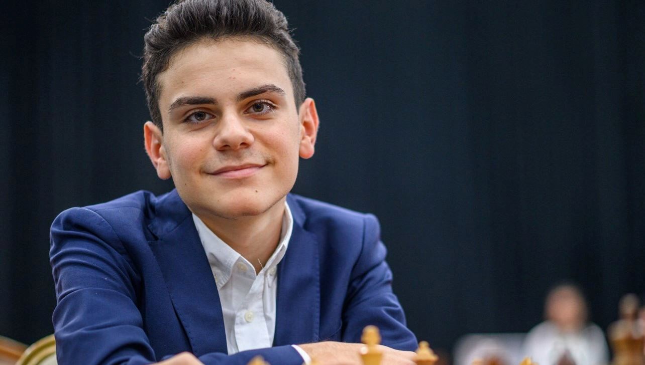 16 yasinda tarih yazdi dunya sampiyonunu yenen ilk turk UrTylQg7