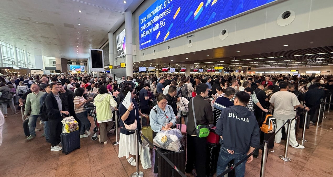 avrupada ucuslar durma noktasina geldi havalimani sistemlerine hackerlar saldirdi BRPcWlxn