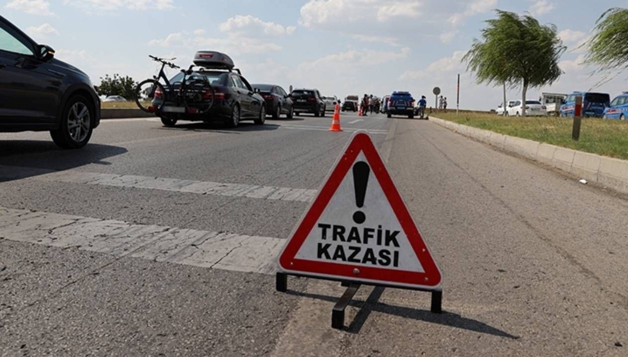 koycegizde trafik kazasi 4 kisi yaralandi CTuAWYai