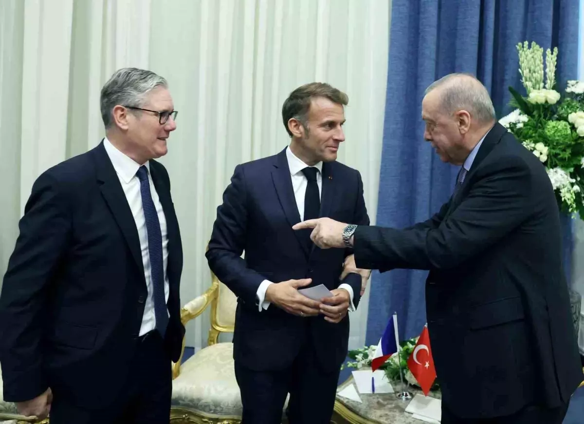 cumhurbaskani erdogan fransa cumhurbaskani macron ile gorustu e4SISVMO.jpg