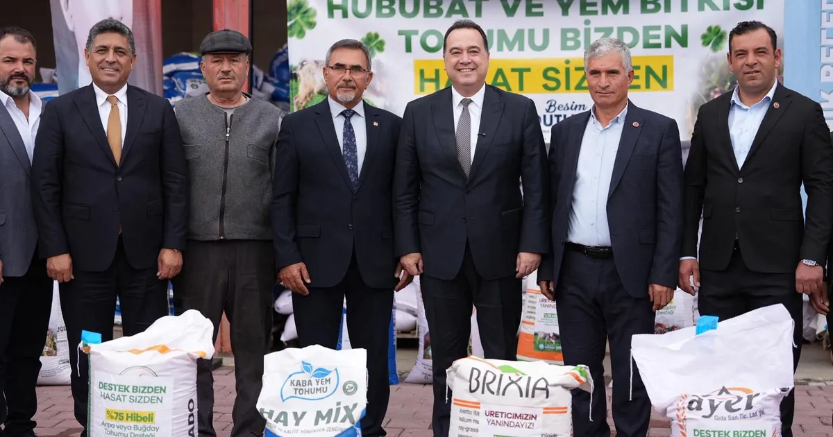 manisada baskan besim dutlulu selendili ciftcilerle bulustu XbLL9O9J.webp