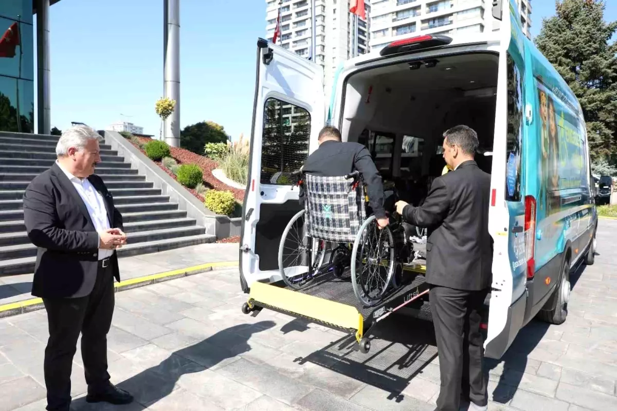 melikgazi belediyesinden engel tanimayan hizmet engelsiz melikgazi minibusu QtDYma3N