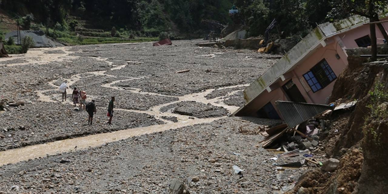 nepali sel ve heyelan vurdu 39 can kaybi ySGxWOFE