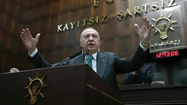 cumhurbaskani erdoganin sozleri ayakta alkislandi 23 yilda imanli ve yerli bir genclik yetistirdik BnC9lfIb.webp