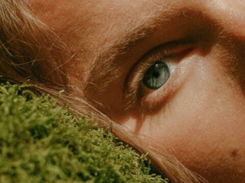 Me-Time Tuzağı: Öz-Şefkat Mi? Yüzleşmeden Kaçış Mı?