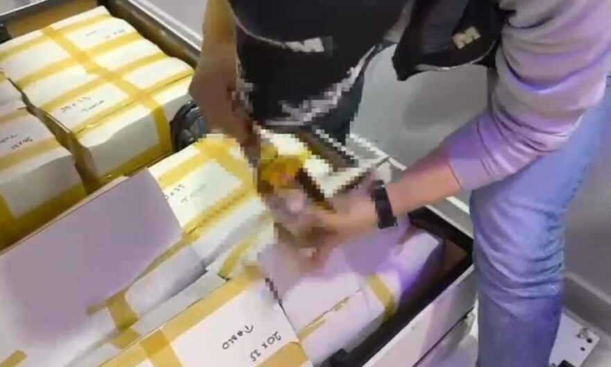 İstanbul’da Sahte İçki Operasyonu: Baza Altından Koli Koli Kaçak Alkol Çıktı