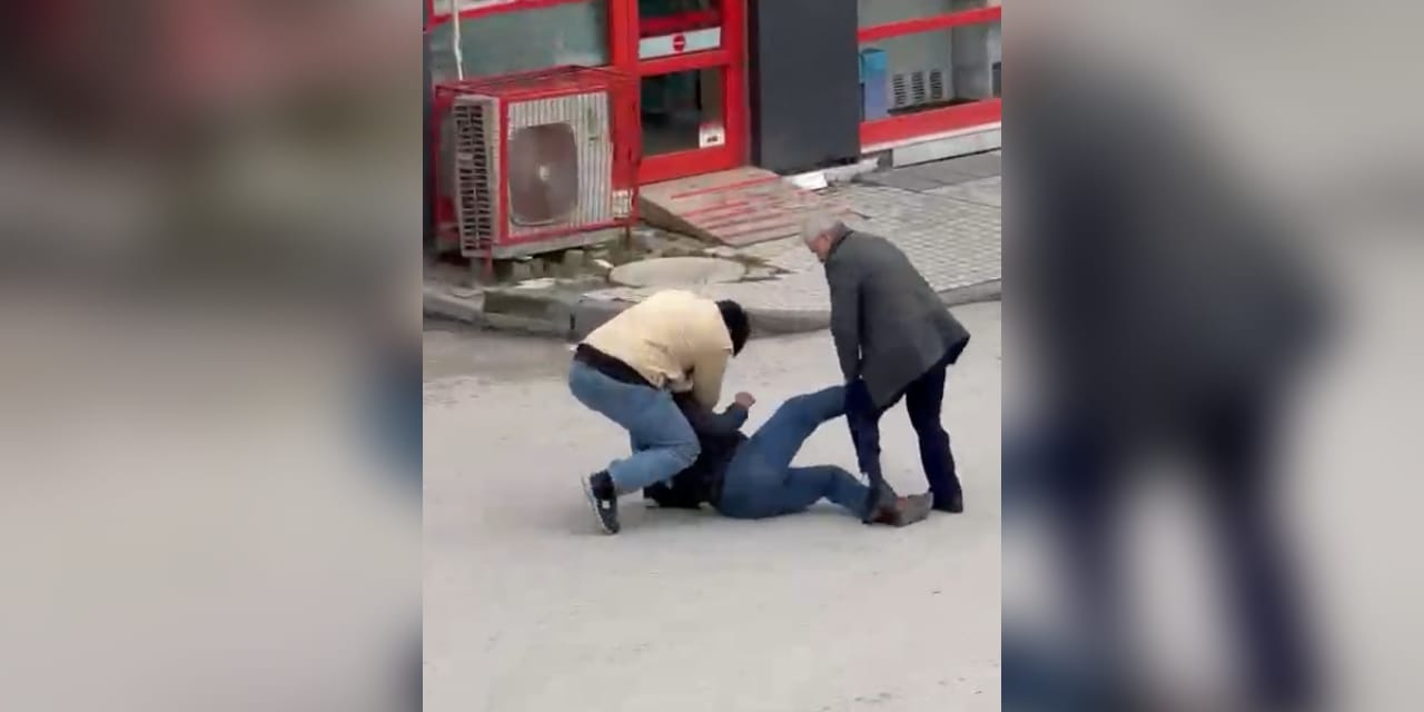 Bolu’da Sokakta Şiddet Olayı: Darbedilen Kişi Kurtarıldı