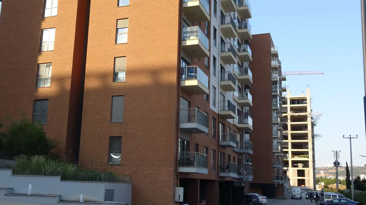 Antalya’da kardeş vahşeti… ‘İçine şeytan girdi’ diyerek boğmuştu: Kübra 9 gün sonra yaşamını yitirdi Img