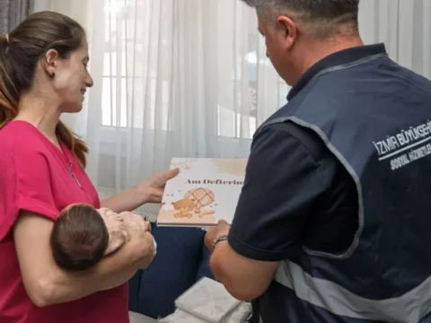 Izmirden anneye yalniz degilsin bebege hos geldin destegi J4pmXUTt